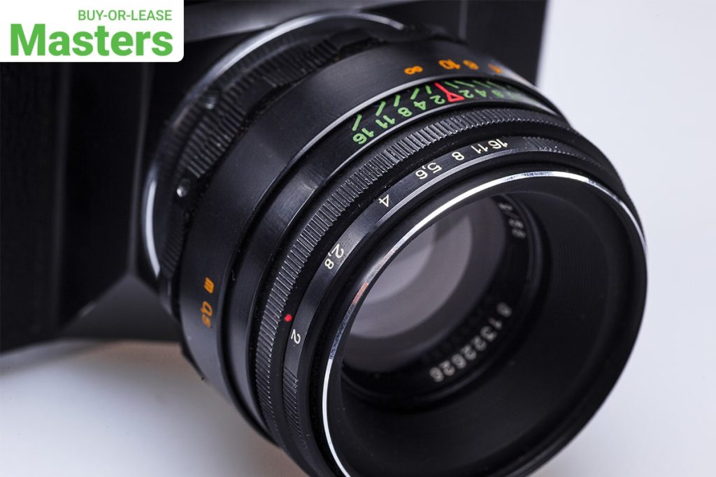 how-camera-lenses-are-made-2-min